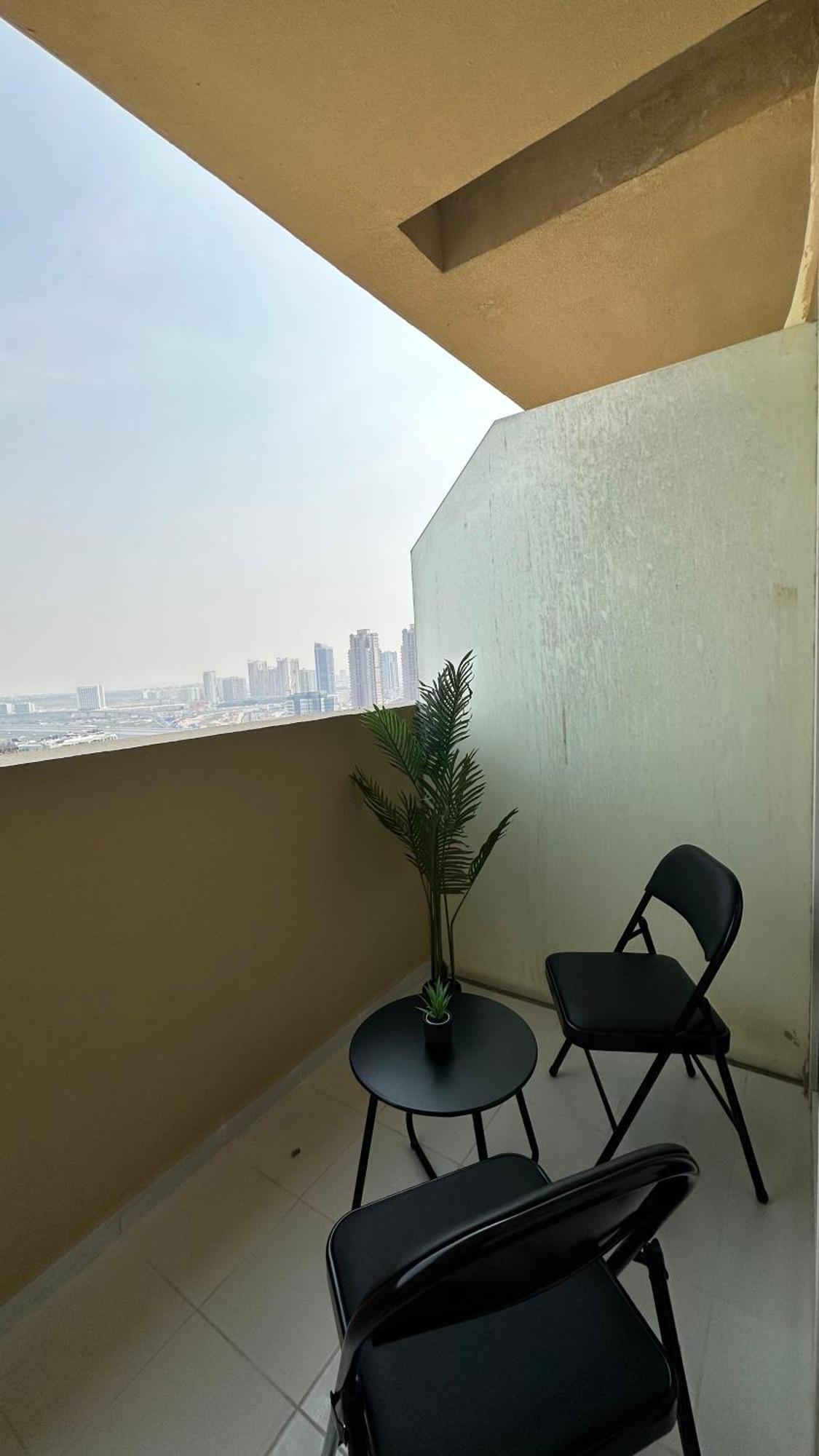 Your Perfect Stay In Jvc Dubaj Zewnętrze zdjęcie